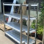 KỆ INOX 4 TẦNG ĐỘT LỖ CẮT GÓC 
