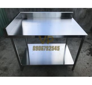 BÀN CÓ 1 KỆ PHẲNG DƯỚI