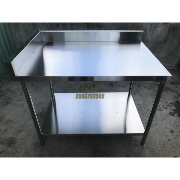 BÀN CÓ 1 KỆ PHẲNG DƯỚI